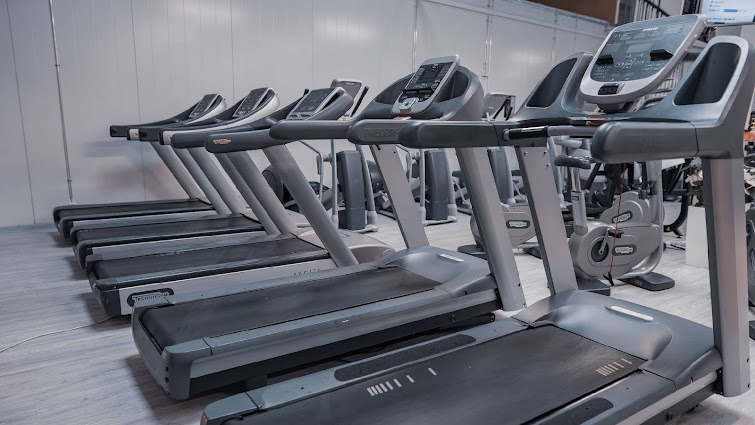 Vantaa Gym Club Cardiolaitteita